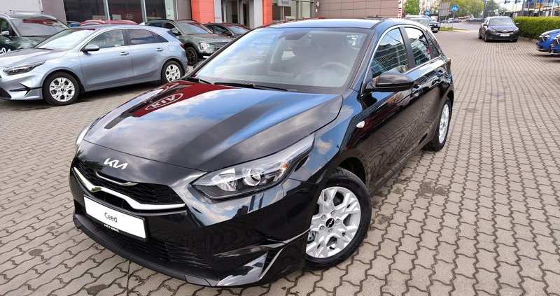 Kia Ceed cena 103500 przebieg: 10, rok produkcji 2024 z Poznań małe 436